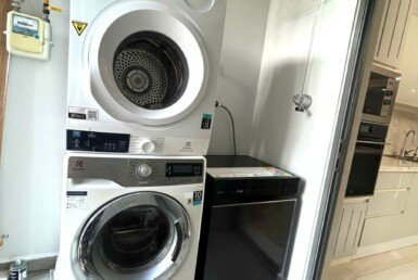 trang-thiet-bi-dien-tu-cao-cap