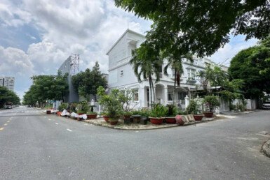 vi-tri-biet-thu-goc-hai-mat-duong