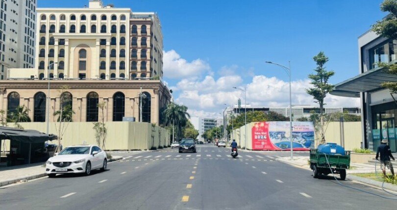vi tri larcade mat duong raymondienne phuong tan phu quan 7 810x430 - Giá mua bán tòa nhà văn phòng nguyên căn Nội khu L'arcade 2 Phú Mỹ Hưng Quận 7 T1/2025