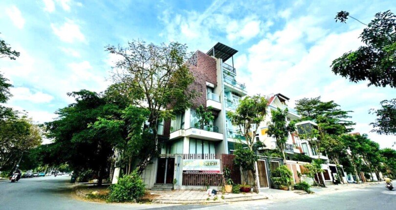 vi tri nha ban goc hai mat duong 810x430 - Giá mua bán nhà căn góc view sông Khu dân cư An Phú Hưng Quận 7 T1/2025