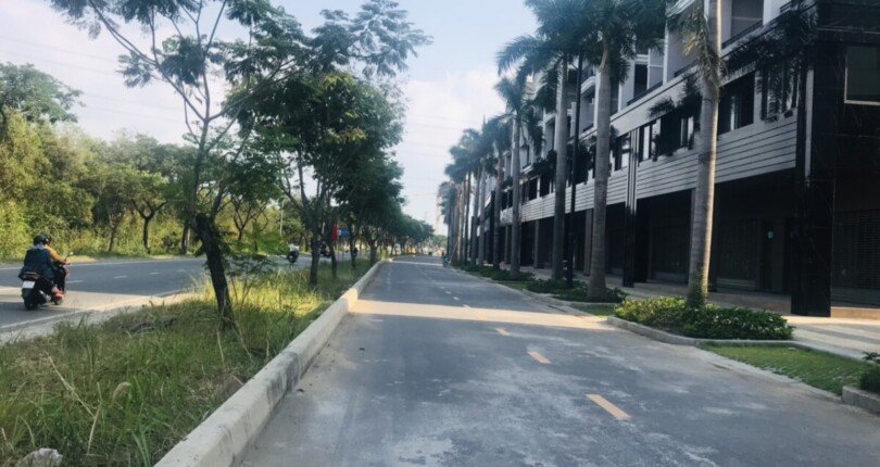 vi tri shophouse cho thue mat duong noi khu du an 810x430 - Giá cho thuê Shophouse dãy E2 Khu đô thị Zeitgeist Gs Nhà Bè T1/2025