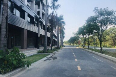 vi-tri-shophouse-day-e2-duong-noi-khu-kdc