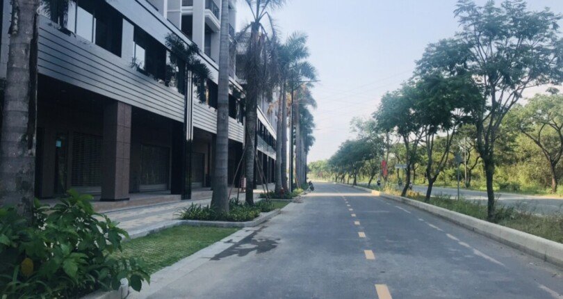 vi tri shophouse day e2 duong noi khu kdc 810x430 - Giá mua bán Shophouse kdc Zeitgeist City Nhà Bè T1/2025