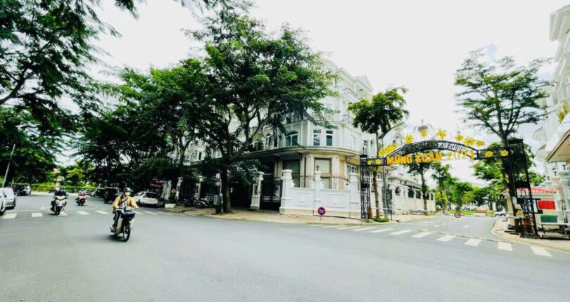vi tri toa nha van phong ban goc duong so 1 cong vao kdc cityland riverside 810x430 - Giá mua bán tòa nhà văn phòng góc Đường số 1 kdc Cityland Quận 7 T1/2025