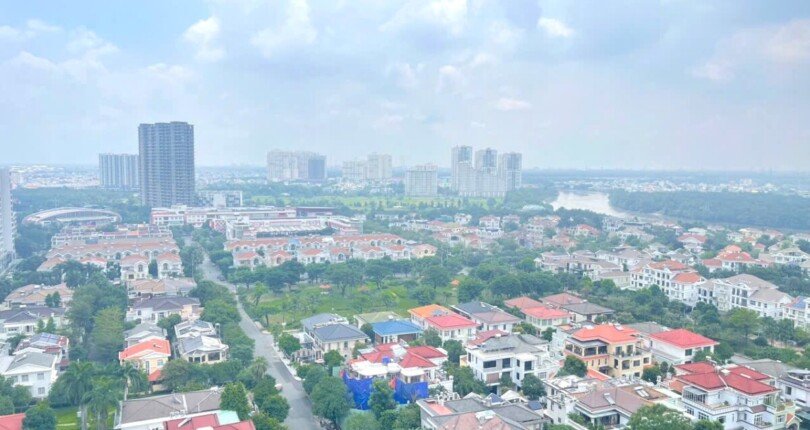 view phong khach can ho ban 4 810x430 - Giá mua bán căn hộ 3 phòng ngủ Block B chung cư Riverside Residence Quận 7 T1/2025