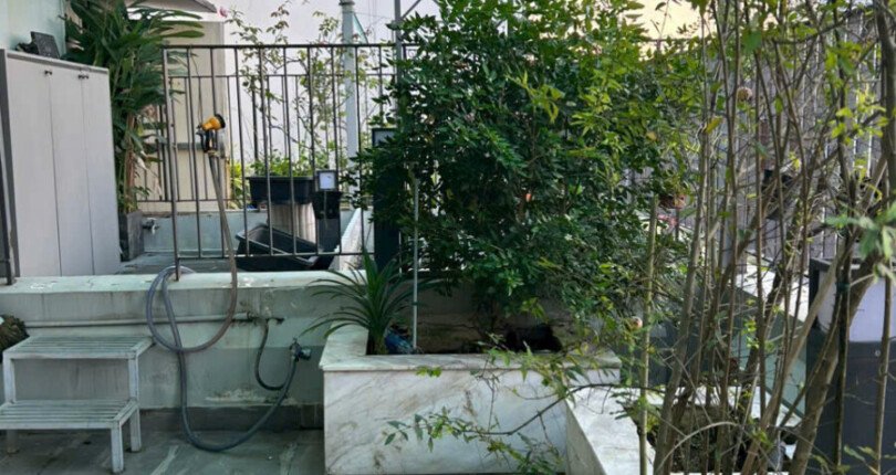 z6189495808536 dc835a7d513cebcd88aecb4a8162e212 810x430 - Cho thuê Penthouse Star Hill Block E Tầng 14 230m 4 phòng giá 3000usd