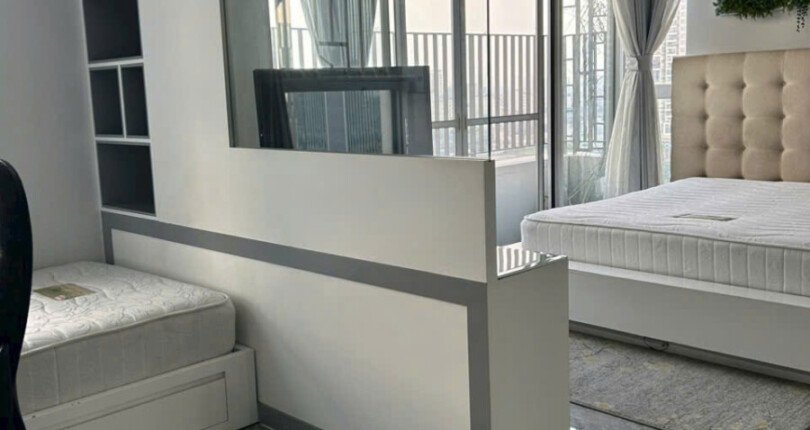 z6189495835957 9e6c0542804546fc65b8c905da29863a 810x430 - Cho thuê Penthouse Star Hill Block E Tầng 14 230m 4 phòng giá 3000usd