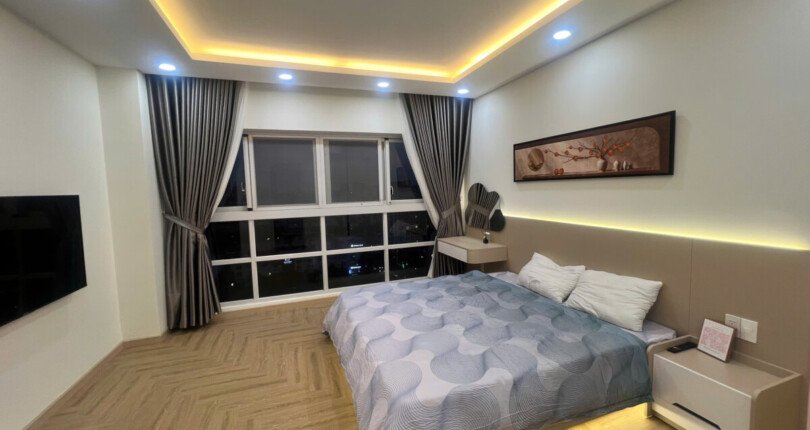 z6189496705198 e8495758440815bf3d80de9c3c30aacf 810x430 - Bán căn hộ Happy Valley Block K Tầng 15 135m 3 phòng giá 10,5 tỷ