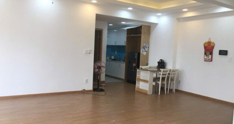 ban can ho hung phuc 1 14 810x430 - Bán căn hộ Hưng Phúc 1. DT 80m2 Tầng sân vườn- Nội thất như hình- View Biệt thự. Giá bán chỉ 5.750 Tỷ