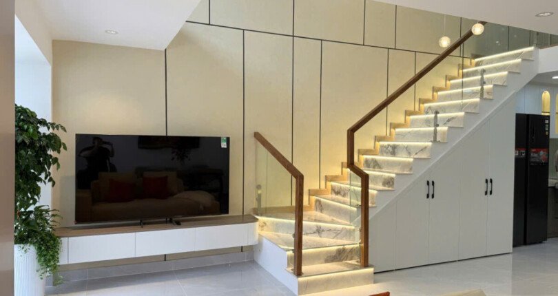 ban can ho sky garden 1 1 1 810x430 - Bán căn hộ Duplex Sky Garden 1. DT 100m2 Nội thất mới 100%. Thiết kế 3 Phòng-2wc- Giá bán 6.5 Tỷ