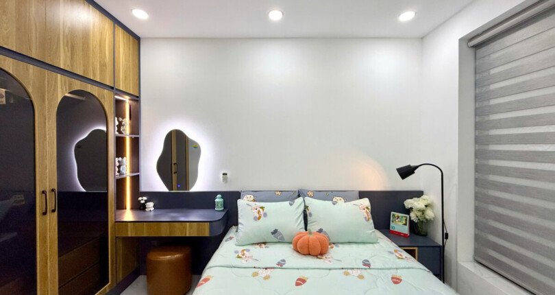 ban can ho sky garden 2 14 1 810x430 - Cần bán căn hộ Sky Garden 2. Căn đặc biệt có sân vườn. DT 100m2 Nội thất mới 100%. 3 Phòng-2wc- Giá 7.3 Tỷ