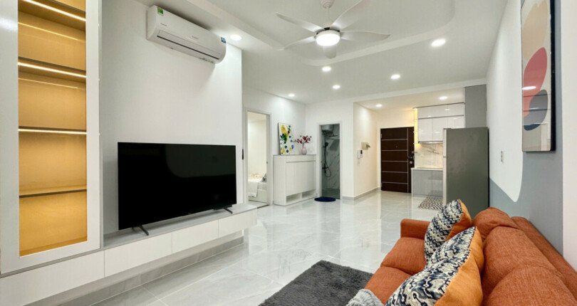 ban can ho sky garden 3 6 6 810x430 - Bán căn hộ Sky Garden 3. DT 56m2 Nhà mới decor- Đẹp như hình- Đủ nội thất- 2 PN-2wc- Giá bán 4.250 Tỷ