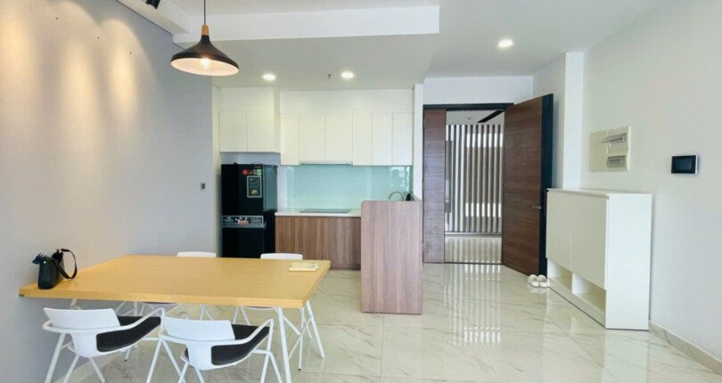 bep can ho cho thue 5 810x430 - Cho thuê căn hộ tầng cao chung cư Midtown The Grande, 02pn, giá 23tr/tháng, nhà mới 100%.
