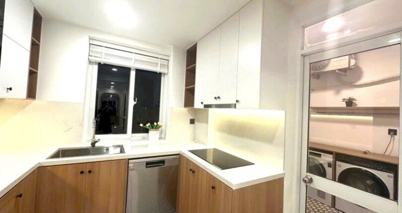 bep rong rai 810x430 - Giá mua bán căn hộ 3pn chung cư Mỹ Khang Quận 7 T2/2025