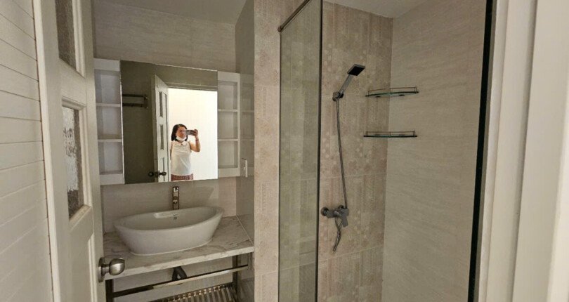 can ho ban co 2 toilet hoan thien nhu hinh 2 810x430 - Giá mua bán căn hộ 2pn Block d chung cư Green Valley Quận 7 T2/2025