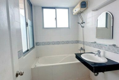 can-ho-co-3-toilet-hoan-thien-nhu-hinh