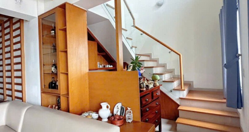 cau thang bo len lau 1 810x430 - Giá mua bán căn hộ Penthouse 3pn chung cư Park View Quận 7 t2/2025