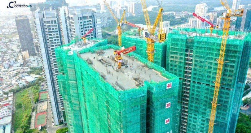 hien trang chung cu da xay dung hoan thien co ban 810x430 - Giá mua bán căn hộ Duplex 4pn vị trí số 06 tháp T9 chung cư The Infiniti Quận 7 T2/2025