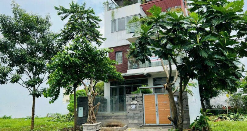 hinh anh mua ban nha biet thu nguyen can duong noi khu nam do phu my hung quan 7 t2 2025 810x430 - Giá mua bán nhà Biệt thự nguyên căn đường Nội khu Nam Đô Phú Mỹ Hưng Quận 7 T2/2025