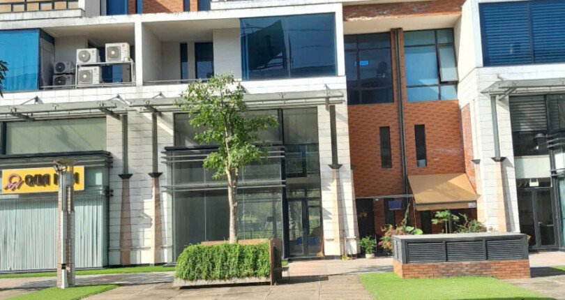 hinh anh nha biet thu galleria 810x430 - Giá mua bán nhà Biệt thự nguyên căn kdc Galleria 18 Nguyễn Hữu Thọ Nhà Bè T2/2025