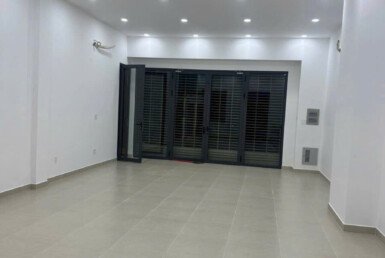 ket-cau-san-trong-nhan-shop-lam-viec-ngay