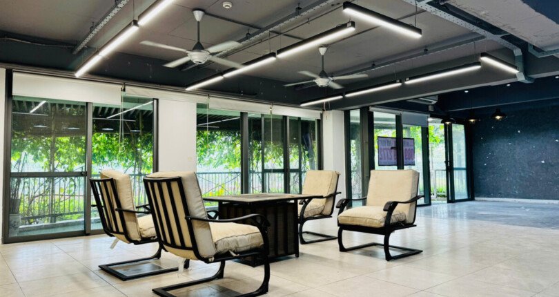 khong ain phong khach tang 2 810x430 - Bán gấp căn hộ tầng trệt Ground House Riverpark Premier, diện tích 237m2, giá 30 tỷ