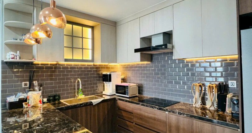 khong gian bep sang trong 810x430 - Bán gấp căn hộ 3pn block A lầu 21 chung cư The Grande m5 Quận 7, 135m2 giá 13,5 tỷ