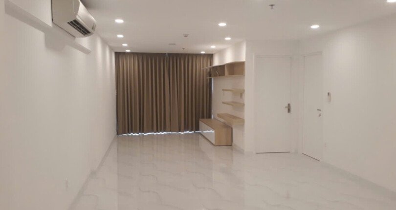 phong khach can ho ban 25 810x430 - Bán căn hộ chung cư Scenic Valley 1, diện tích 110m2, giá 8.2 tỷ, đầy đủ nội thất + 01 ô đậu xe ô tô.