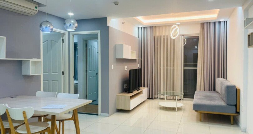 phong khach can ho ban 29 810x430 - Một căn duy nhất 77m2, 02pn, chung cư Scenic Valley 1, giá 5.6 tỷ, đầy đủ nội thất , xem nhà dễ