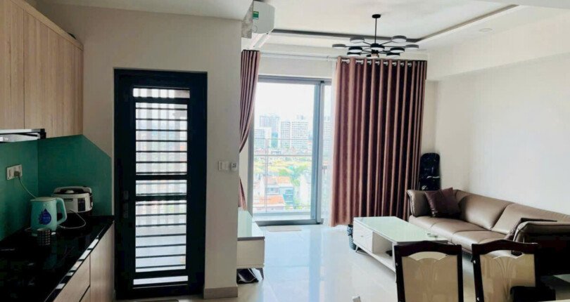 phong khach can ho ban 41 810x430 - Giá mua bán căn hộ 3pn chung cư Urban Hill Quận 7 T2/2025