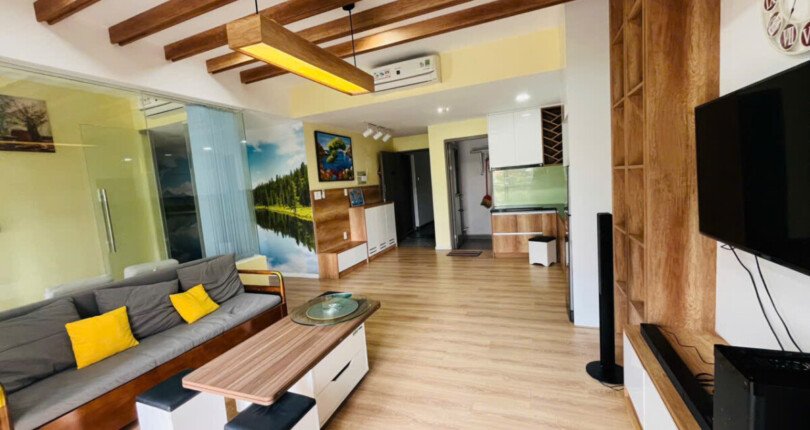 phong khach can ho can cho thue 2 810x430 - Cho thuê căn hộ chung cư Saigon South, 104m2, 03pn, giá 20tr/tháng, nội thất đầy đủ.