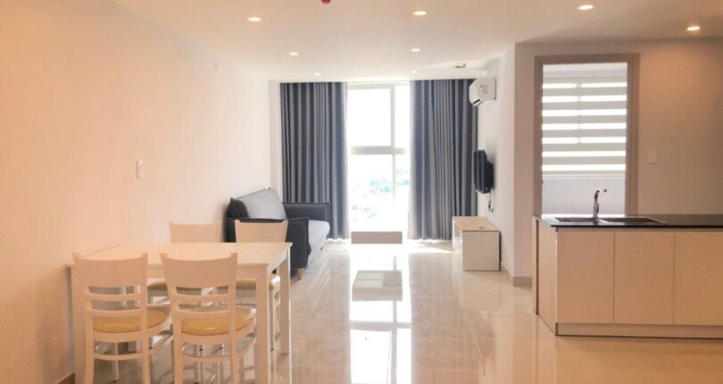 phong khach can ho cho thue 1 810x430 - Bán căn hộ chung cư Scenic Valley 2, 77m2, tầng cao, giá 5.850 tỷ, đầy đủ nội thất, nhà đang có hợp đồng thuê.
