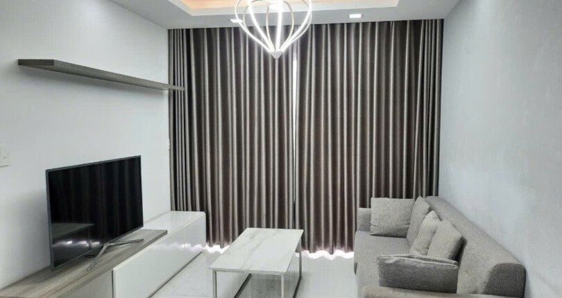phong khach can ho cho thue 5 810x430 - Cho thuê căn góc chung cư Scenic Valley 1, 77m2, 02pn, giá 20tr/tháng, nội thất đầy đủ.