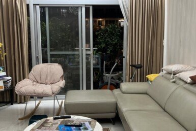 phong-khach-rong-rai