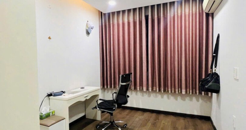 phong lam viec 810x430 - Giá mua bán căn hộ 3pn Block C căn 03 chung cư Green Valley Quận 7 T2/2025
