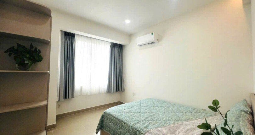 phong ngu can ho ban 24 810x430 - Giá mua bán căn hộ 3 phòng ngủ block A chung cư Park View Quận 7 T2/2025