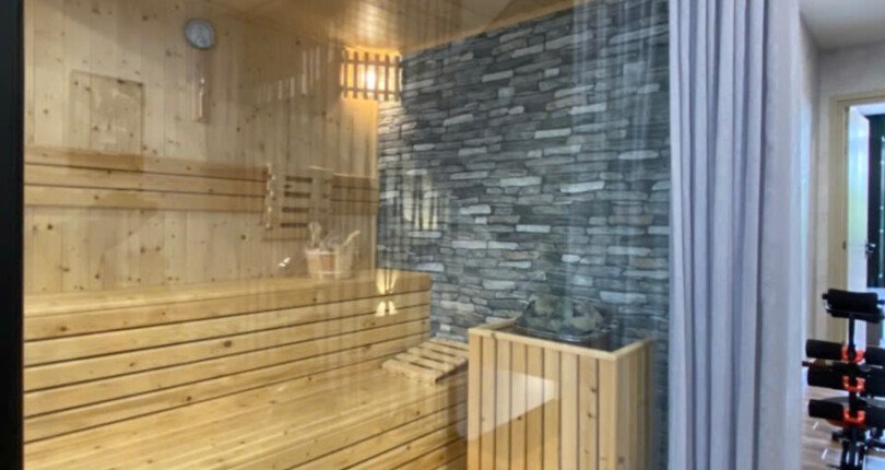 phong sauna 810x430 - Giá mua bán nhà nguyên căn mặt Đường số 5 kdc Lavila giai đoạn 2 Nhà Bè T2/2025