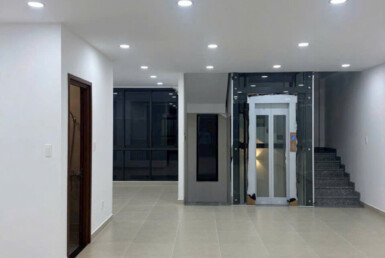 shophouse-hoan-thien-co-thang-may