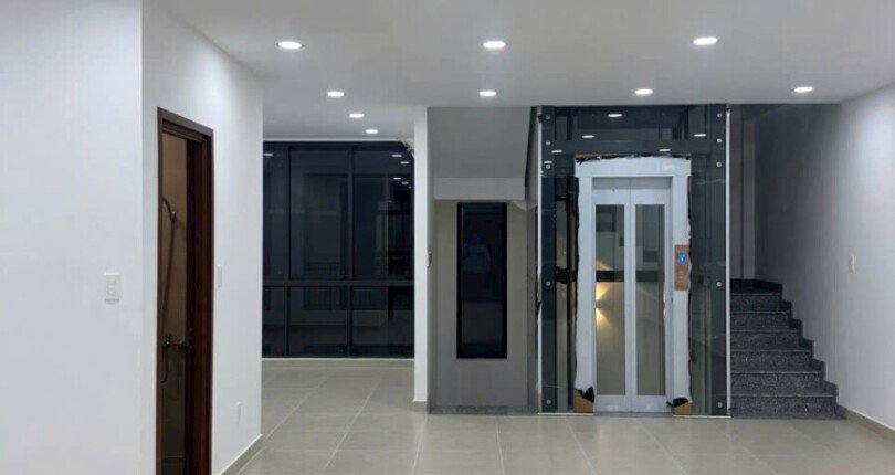 shophouse hoan thien co thang may 810x430 - Giá cho thuê Shophouse mặt đường Nguyễn Hữu Thọ kdc GS Nhà Bè T2/2025