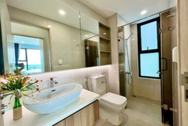 toilet-day-du-trang-thiet-bi