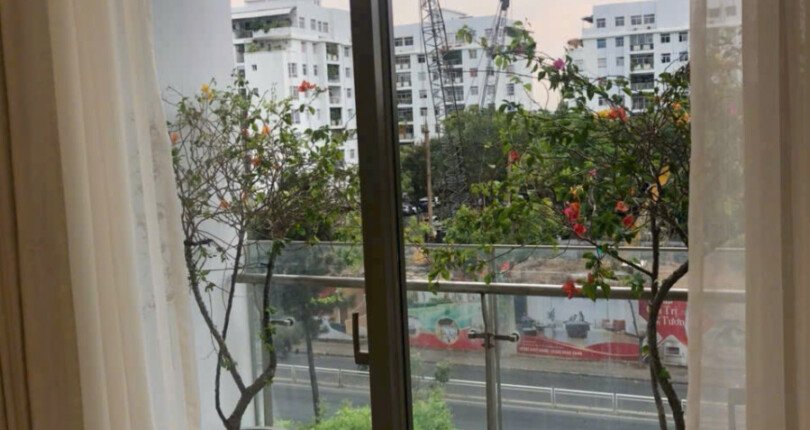 view ban cong can ho ban truc dien nguyen luong bang 810x430 - Bán gấp căn hộ 3pn chung cư Hưng Phúc Happy Residence Quận 7 giá 7,3 tỷ