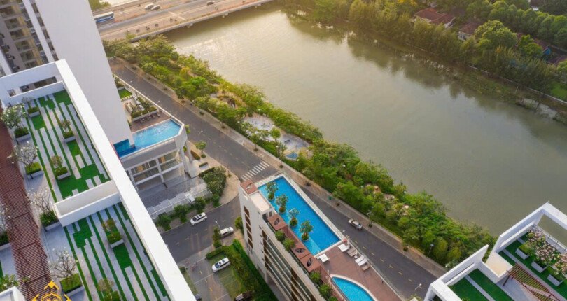 view can ho ban 1 810x430 - Giá mua bán căn hộ 2pn 97m2 chung cư Midtown M6 Quận 7 T2/2025