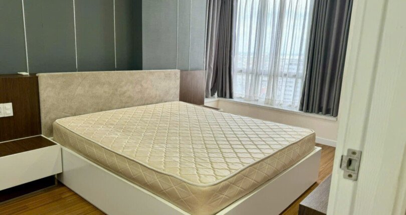 z6282146109044 a1135349cd929511de12da527990612d 810x430 - Bán căn hộ Hưng Phúc 1 Block C Tầng 14 97m 3 phòng giá 7,2 tỷ