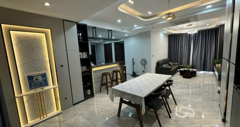 z6282151840660 f1d7410df0ffcc52459a6775dc35de16 810x430 - Cần bán Midtown Block M8 Tầng 5 dt 124m 3 phòng giá 14 tỷ