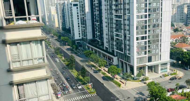 z6282152294206 964d7c3f4c9ba68366baac371243bde7 810x430 - Cần bán căn hộ Hưng Phúc 1 Block B Tầng 12A dt 98m 2 phòng giá 7 tỷ