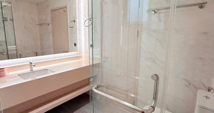 z6298690319842 555e93deba08ece344549b98f9137aba 810x430 - Cho thuê Midtown M6 Block D Tầng 16 dt 130m 3 phòng giá 2200 usd/tháng