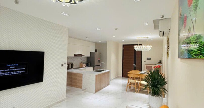 z6298690353537 3d9e593ae05d77db6b9fb62e42aeef30 810x430 - Cho thuê Midtown M6 Block D Tầng 16 dt 130m 3 phòng giá 2200 usd/tháng