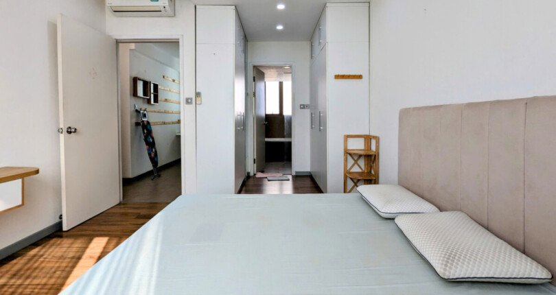 z6303472051317 f2a37c61c3e1b98a4533df08454dcfec 810x430 - Cho thuê Riviera Point Block T3 Tầng 7 148m 3 phòng giá 31,5 triệu