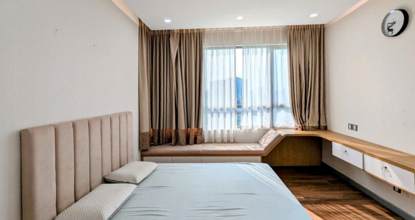 z6303472118986 a59c0085b5ddc0fbddbd374be31a8854 810x430 - Cho thuê Riviera Point Block T3 Tầng 7 148m 3 phòng giá 31,5 triệu