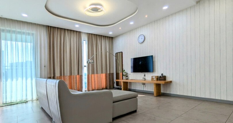 z6303472124541 1b6d6e4f58acccfeddc037ea3f2aa627 810x430 - Cho thuê Riviera Point Block T3 Tầng 7 148m 3 phòng giá 31,5 triệu